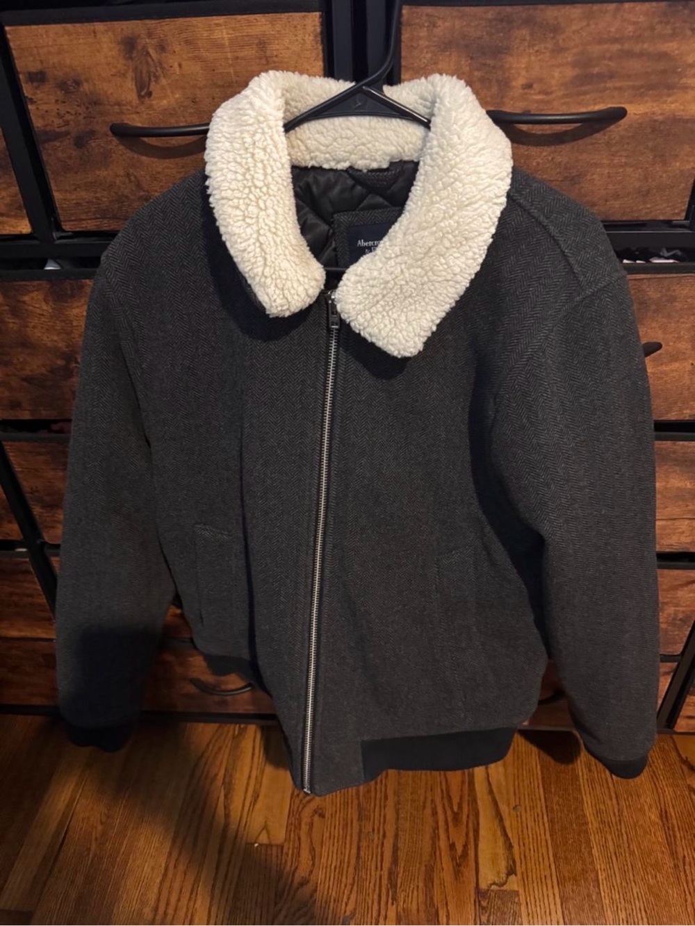 Abercrombie & Fitch Men's Dark Gray Jacket with Cream Sherpa Collar Size XL